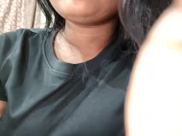 tiyasexy09