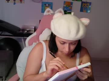 hot_mommymia