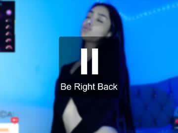 lilylouisee_