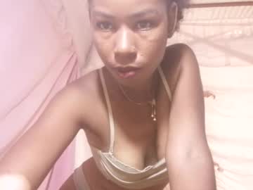 mahilla463028