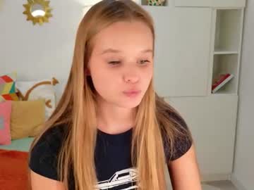 milly_peach_