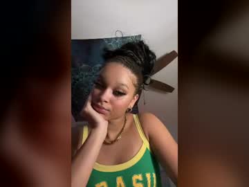naomii08