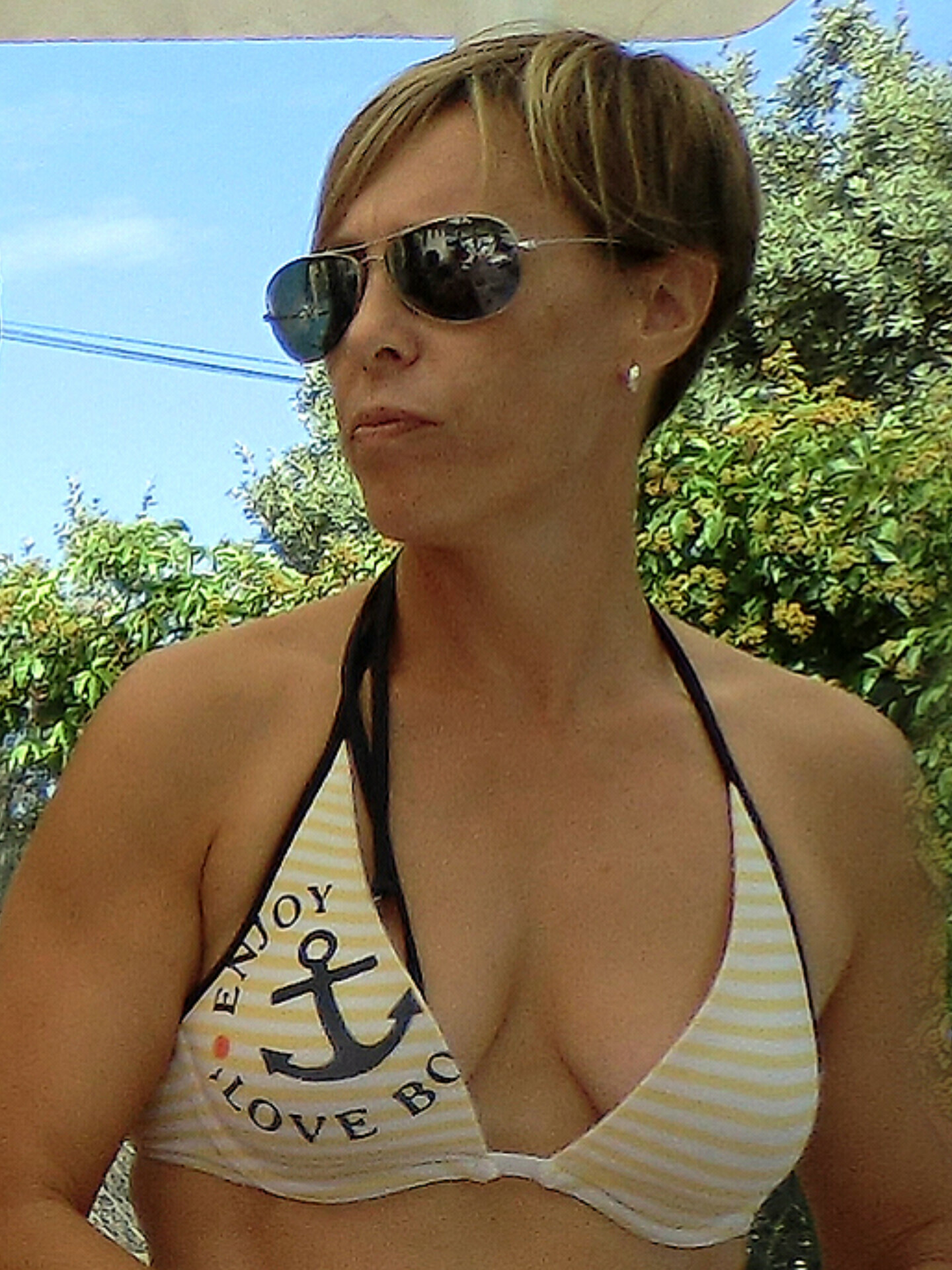 Enma en bikini striptease — 19