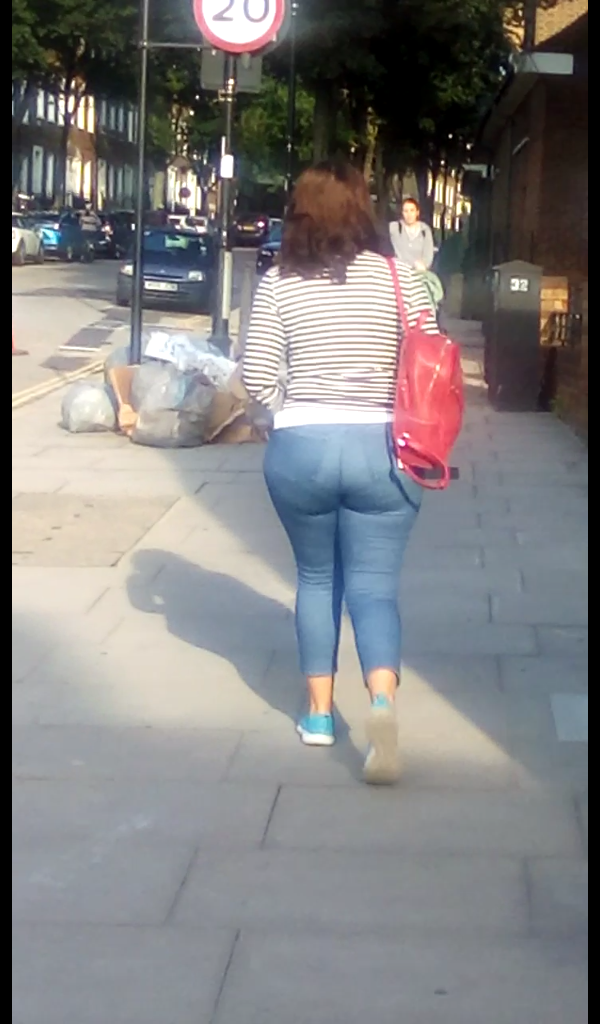 even more candid booty — 17