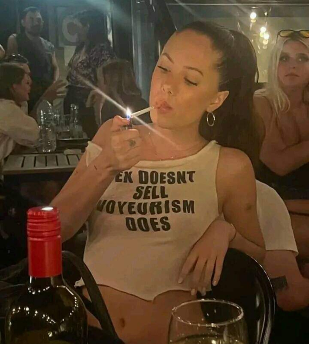 Sexy smoking — 31