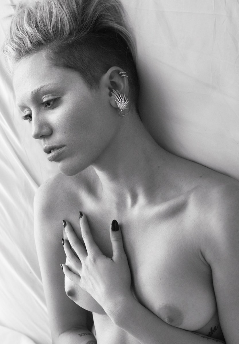 Celebrity Leaks and Slips — 13