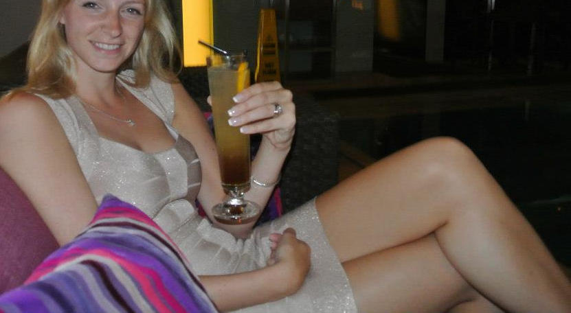 British girls showing their sexy legs — 26