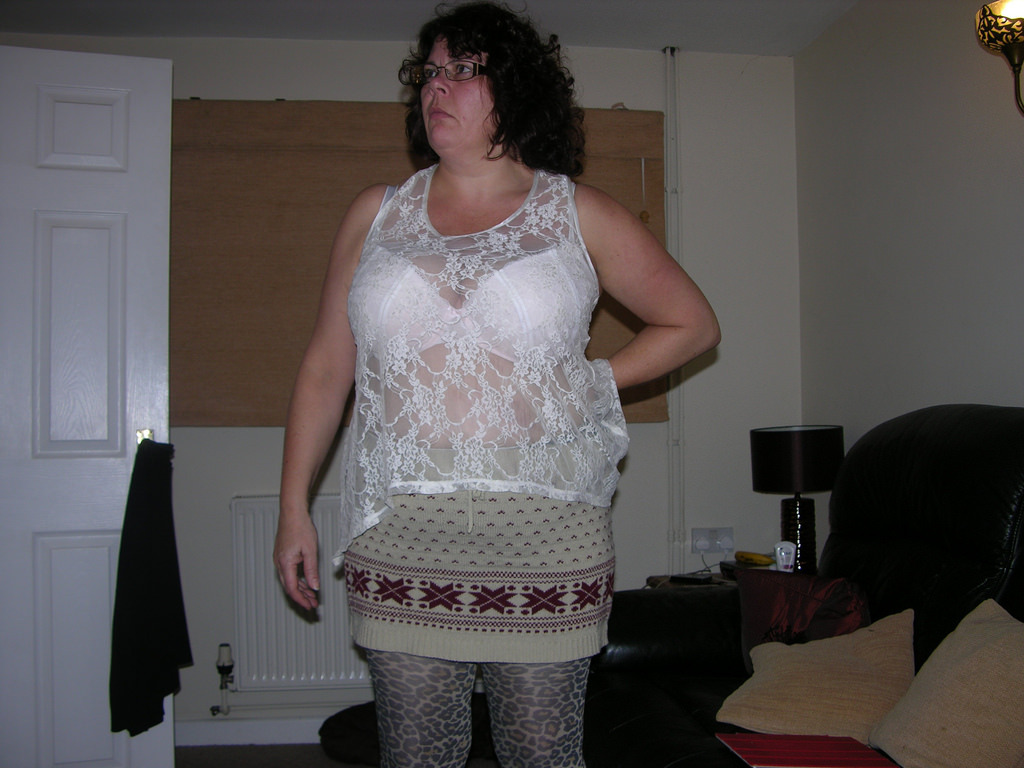 UK wife, Joanne poses 4 Hubby — 19
