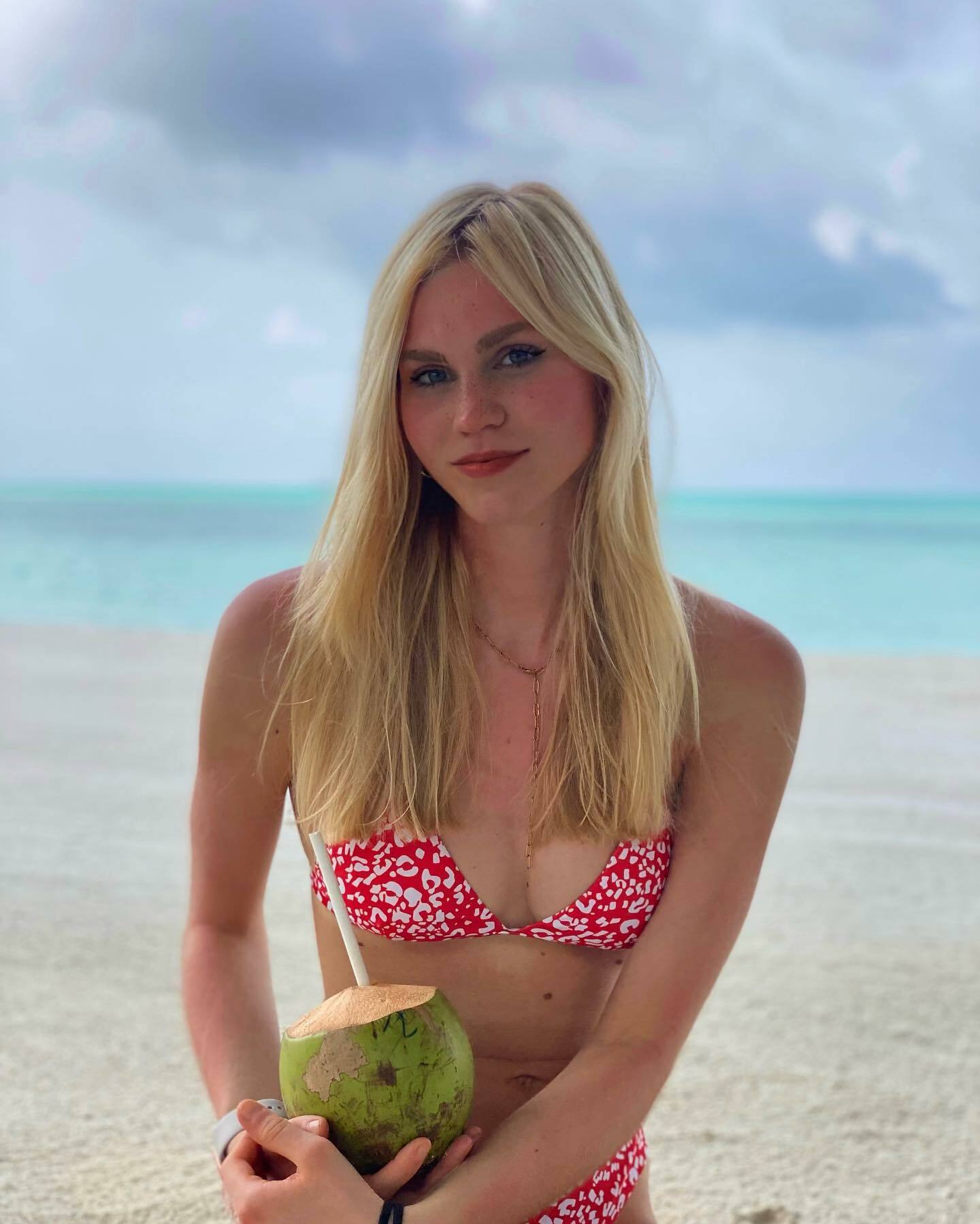 German Social Media Whore Annchristin — 5